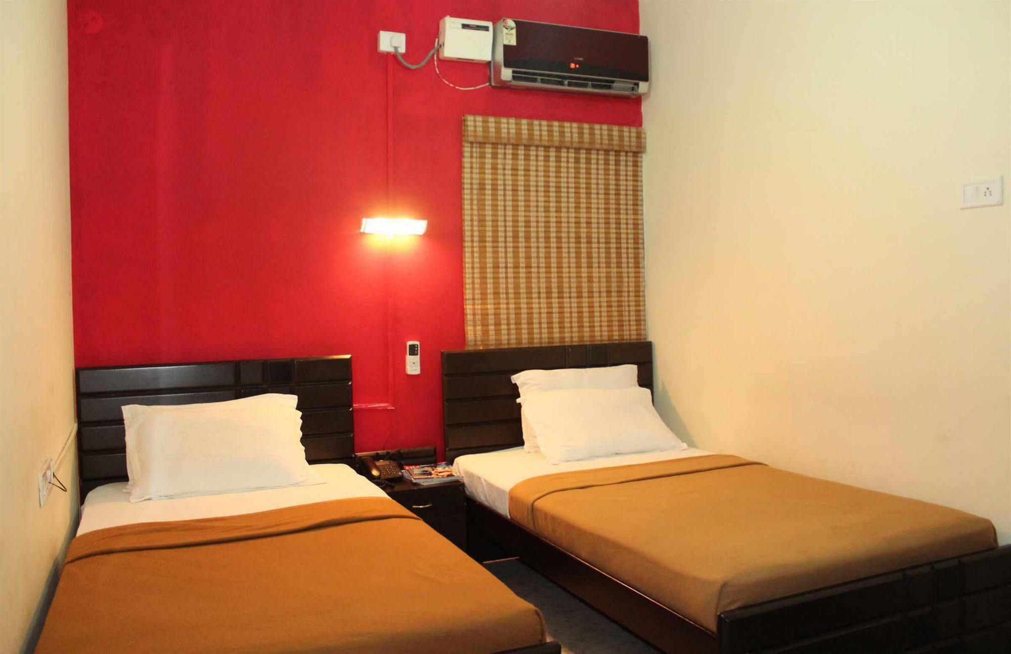 The New Casablanca Boutique Hotel バンガロール エクステリア 写真